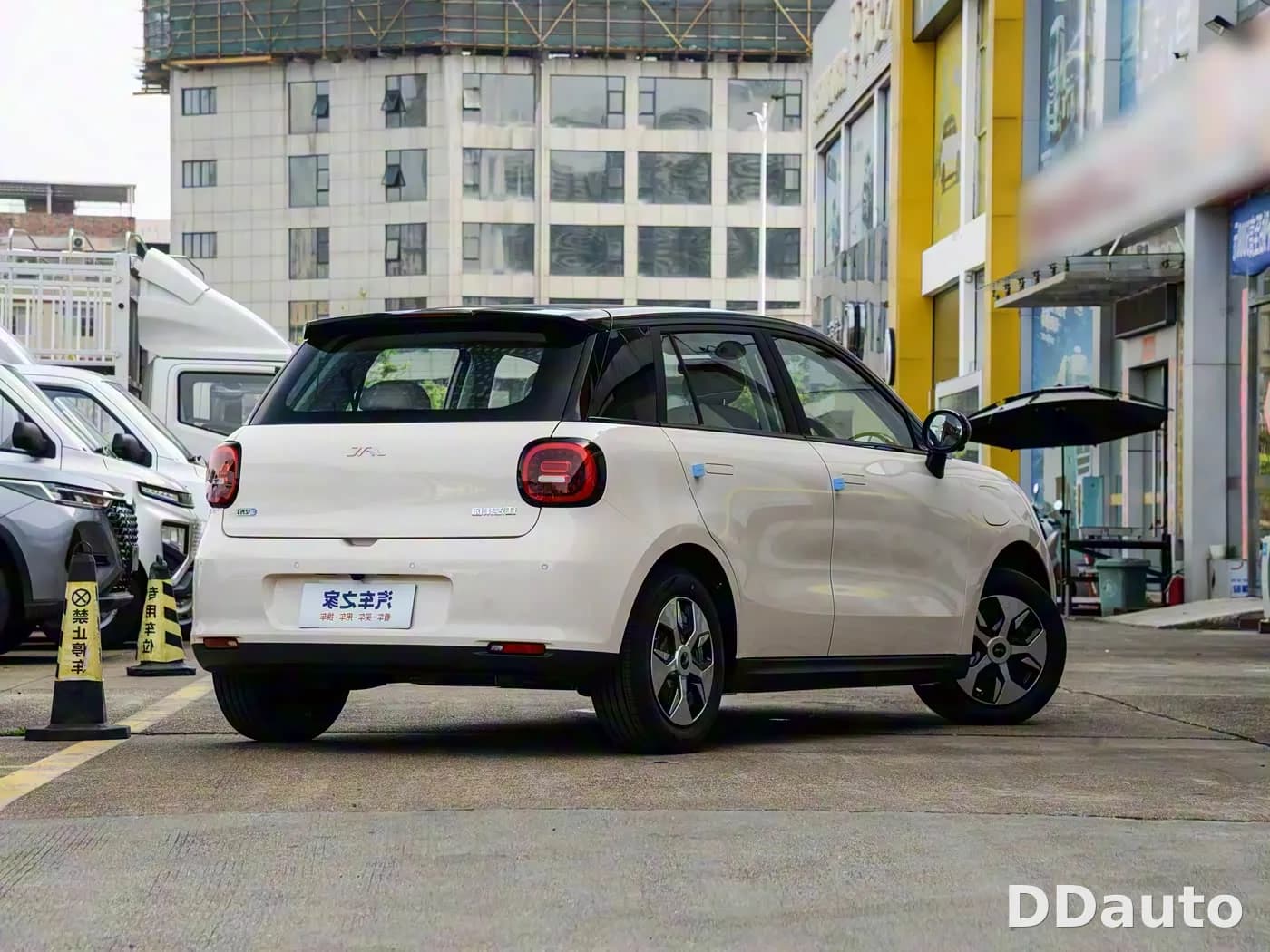 JAC YTTRIUM 3