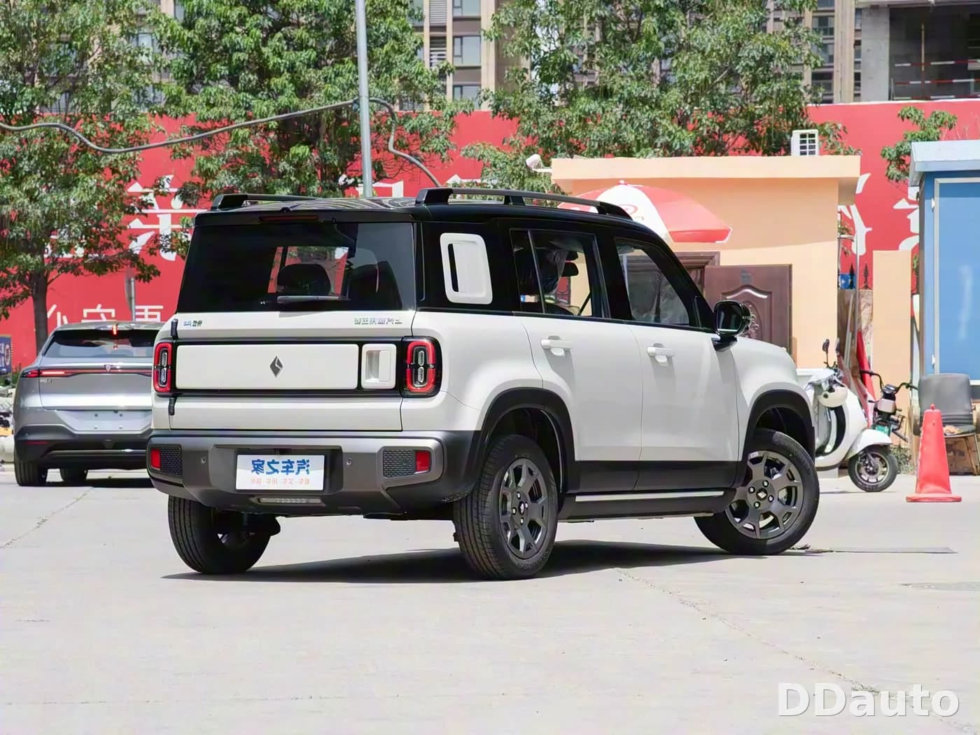 BAOJUN YEP PLUS