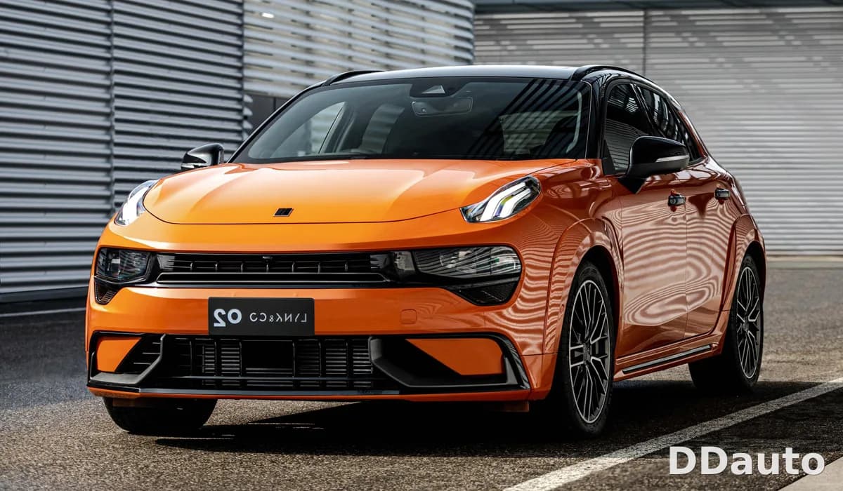 LYNK &amp; CO 02 Hatchback