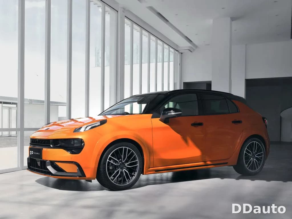 LYNK &amp; CO 02 Hatchback