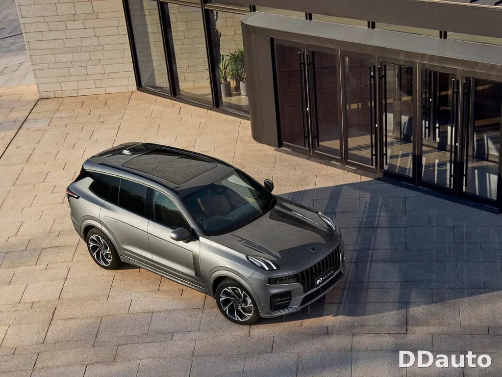 LYNK &amp; CO 09