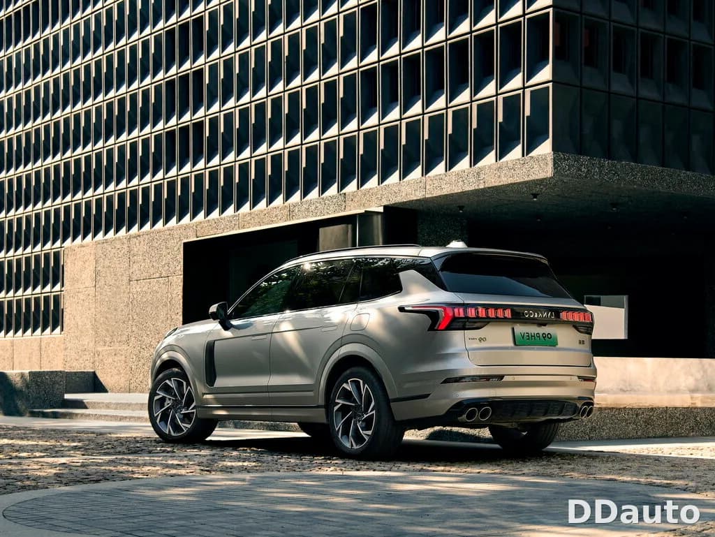 LYNK &amp; CO 09