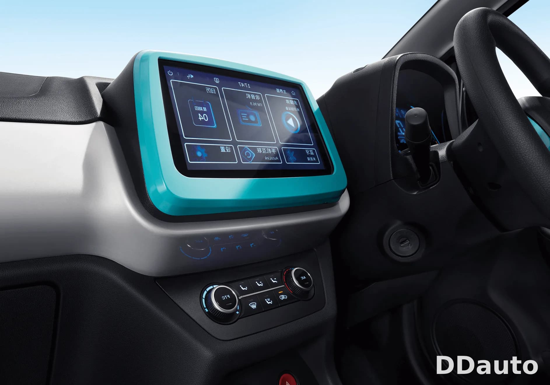 RENAULT EV2 LITTLE UNICORN