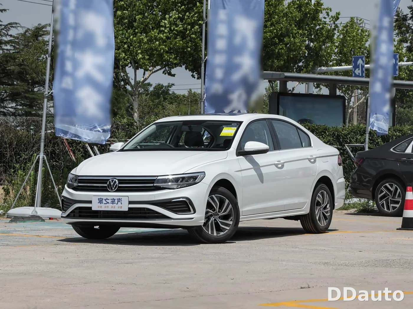 VOLKSWAGEN BORA