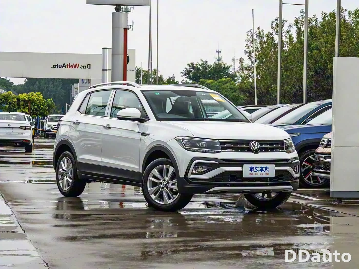 VOLKSWAGEN T-CROSS