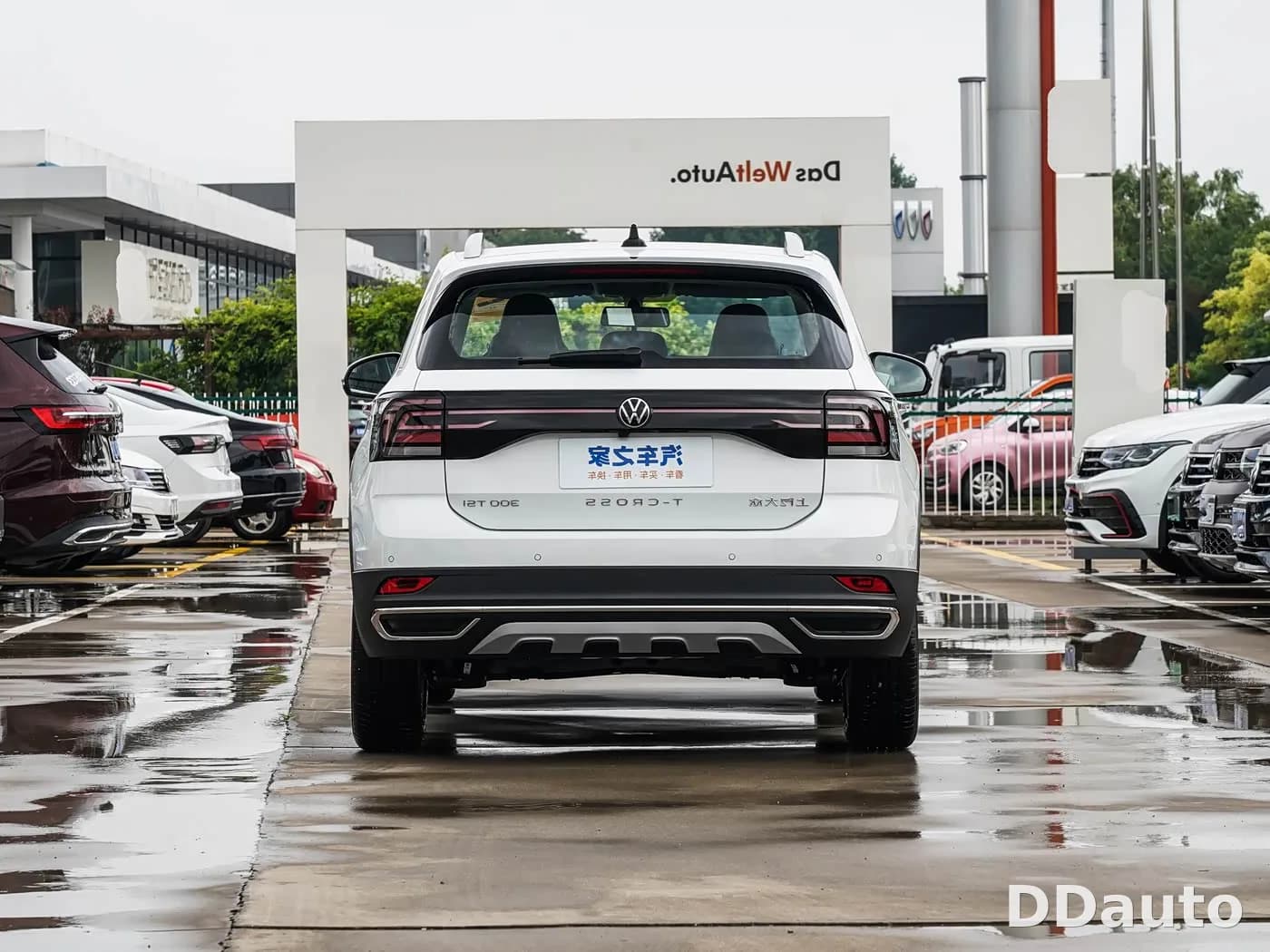 VOLKSWAGEN T-CROSS