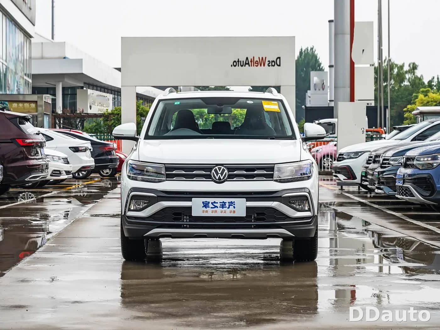 VOLKSWAGEN T-CROSS