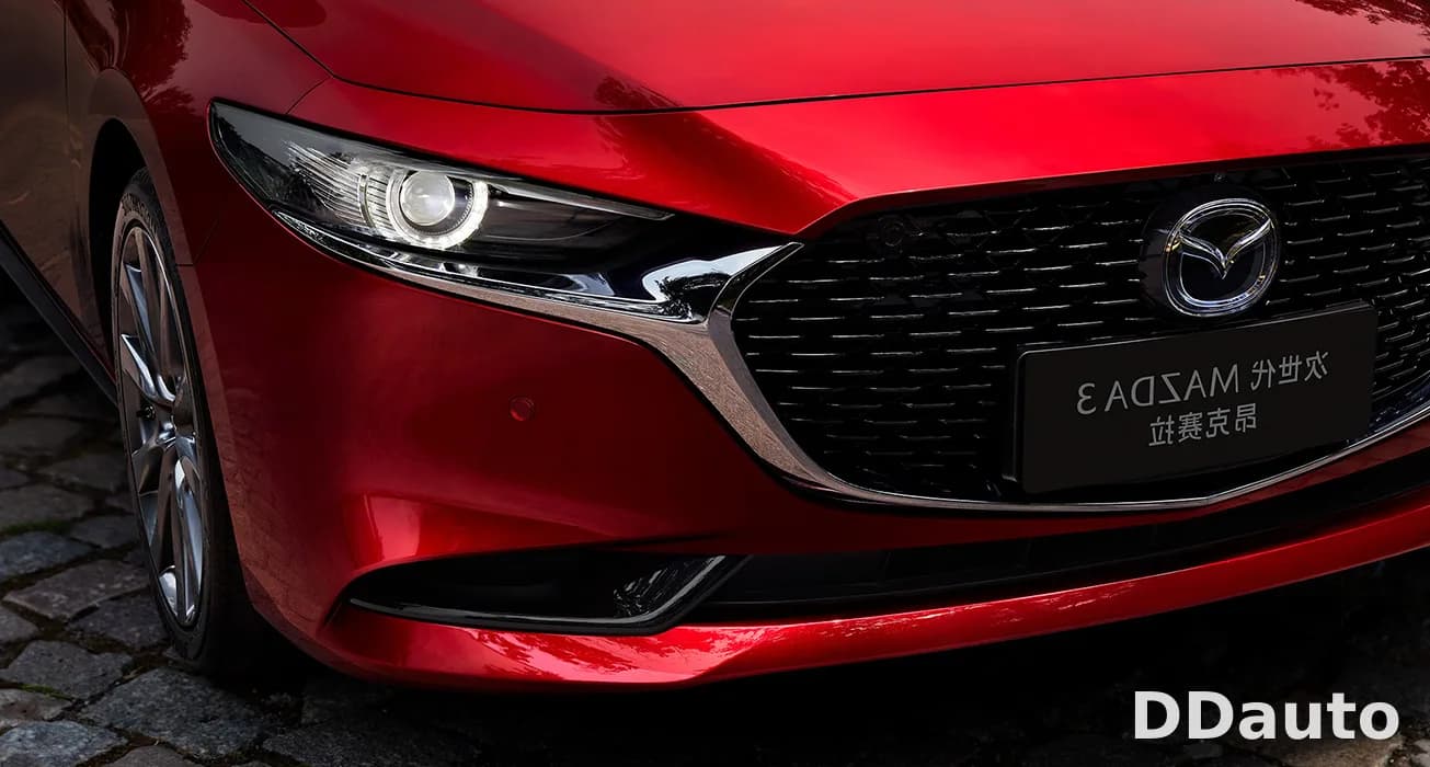 MAZDA 3