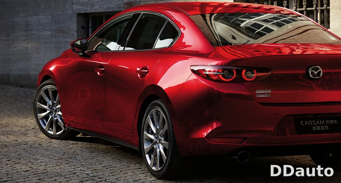 MAZDA 3