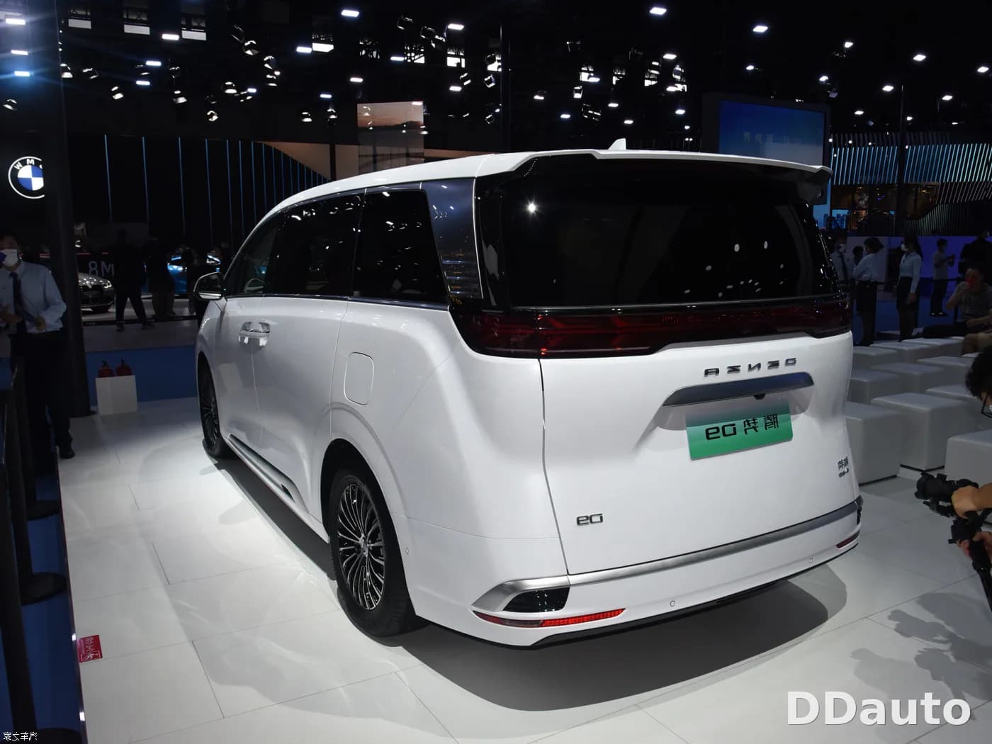 DENZA D9 EV