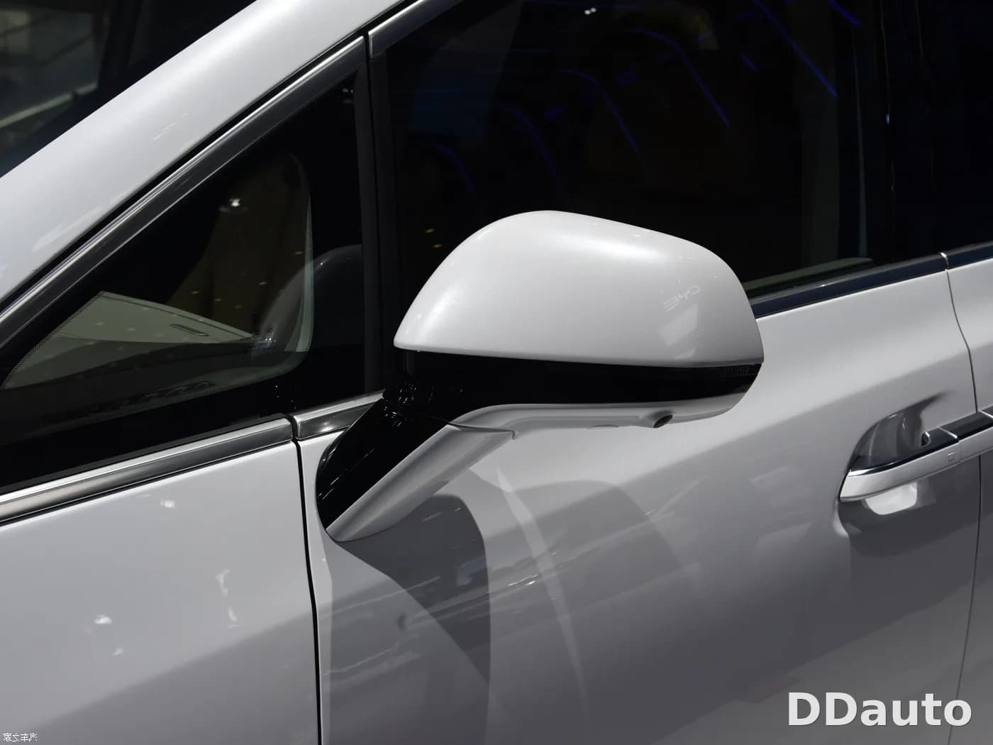 DENZA D9 EV