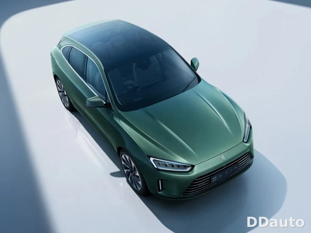 AITO M5 PHEV