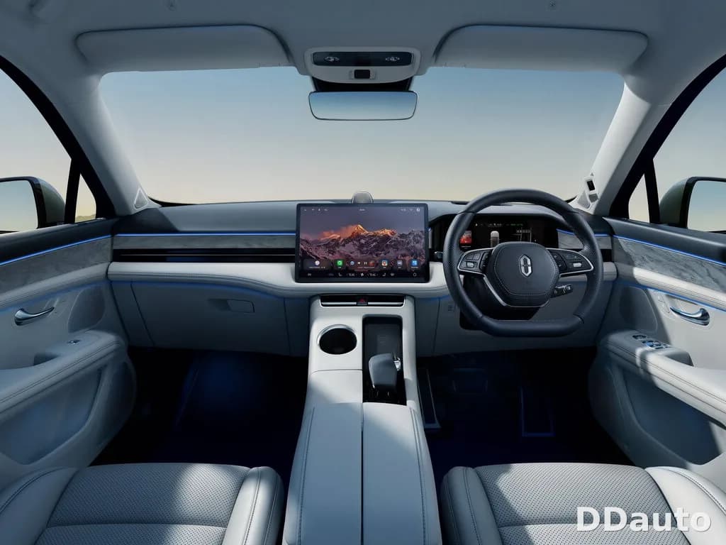 AITO M5 PHEV