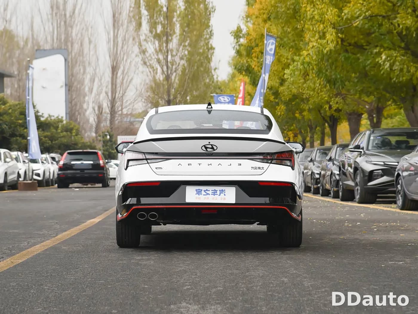 HYUNDAI ELANTRA