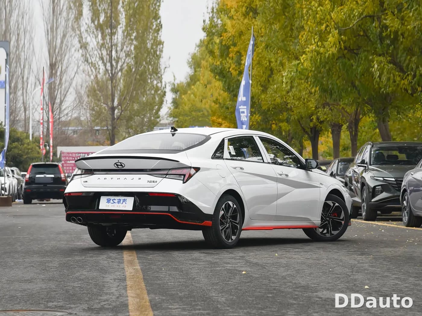 HYUNDAI ELANTRA