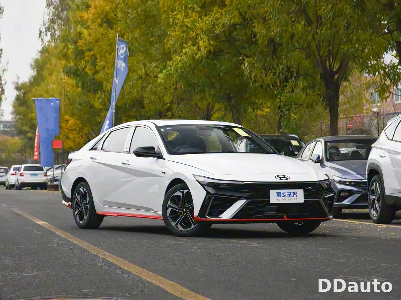 HYUNDAI ELANTRA