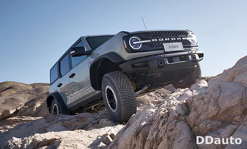 FORD BRONCO
