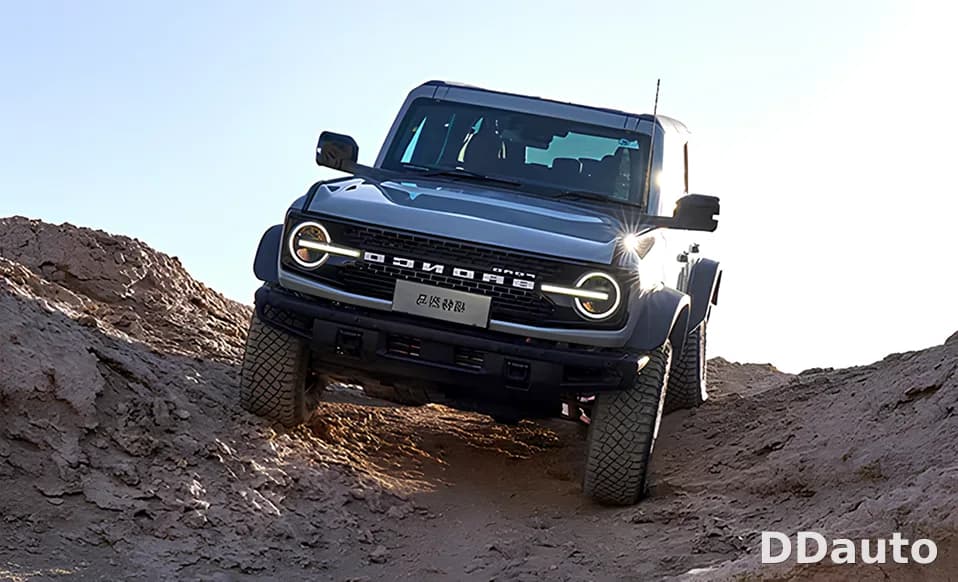 FORD BRONCO