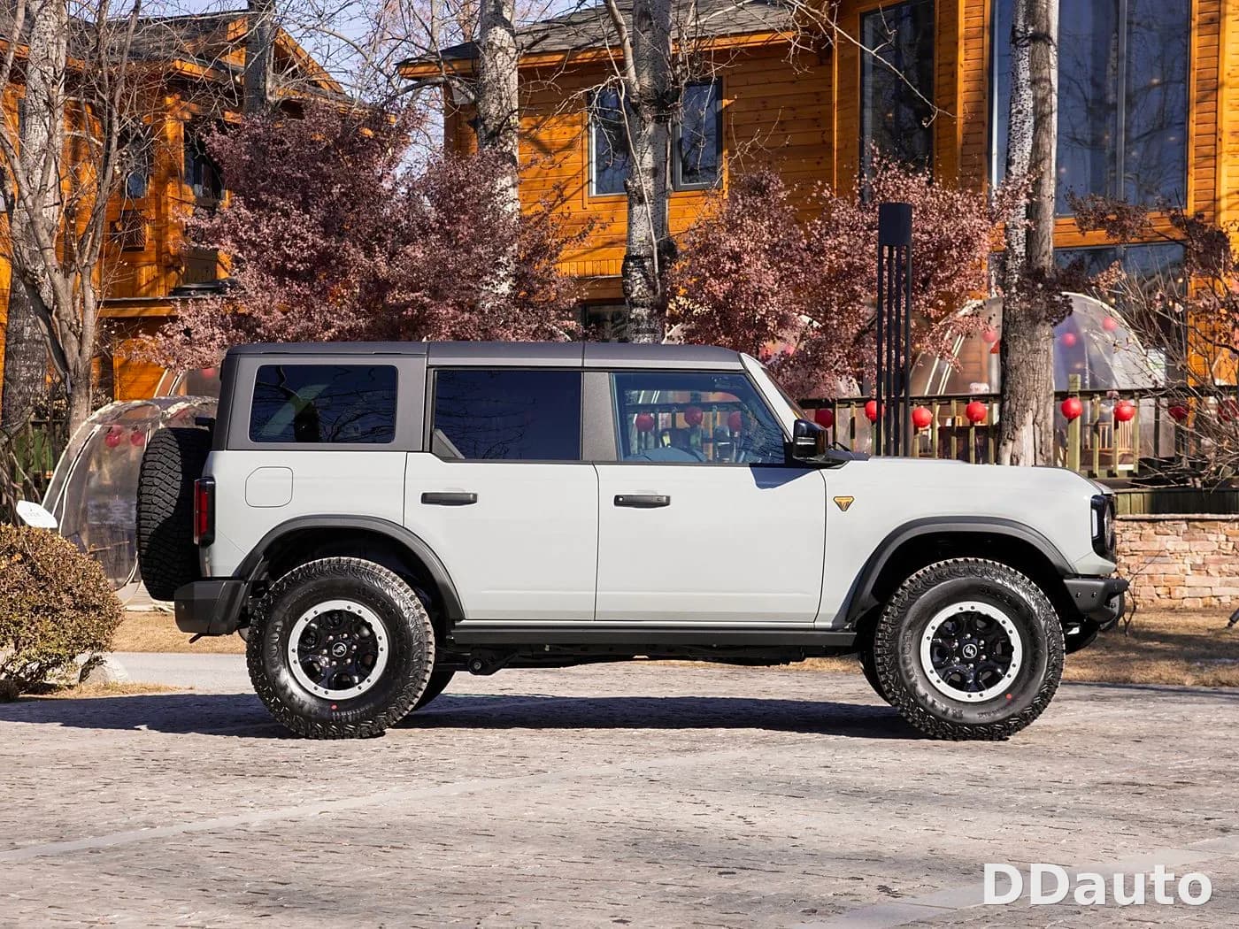 FORD BRONCO