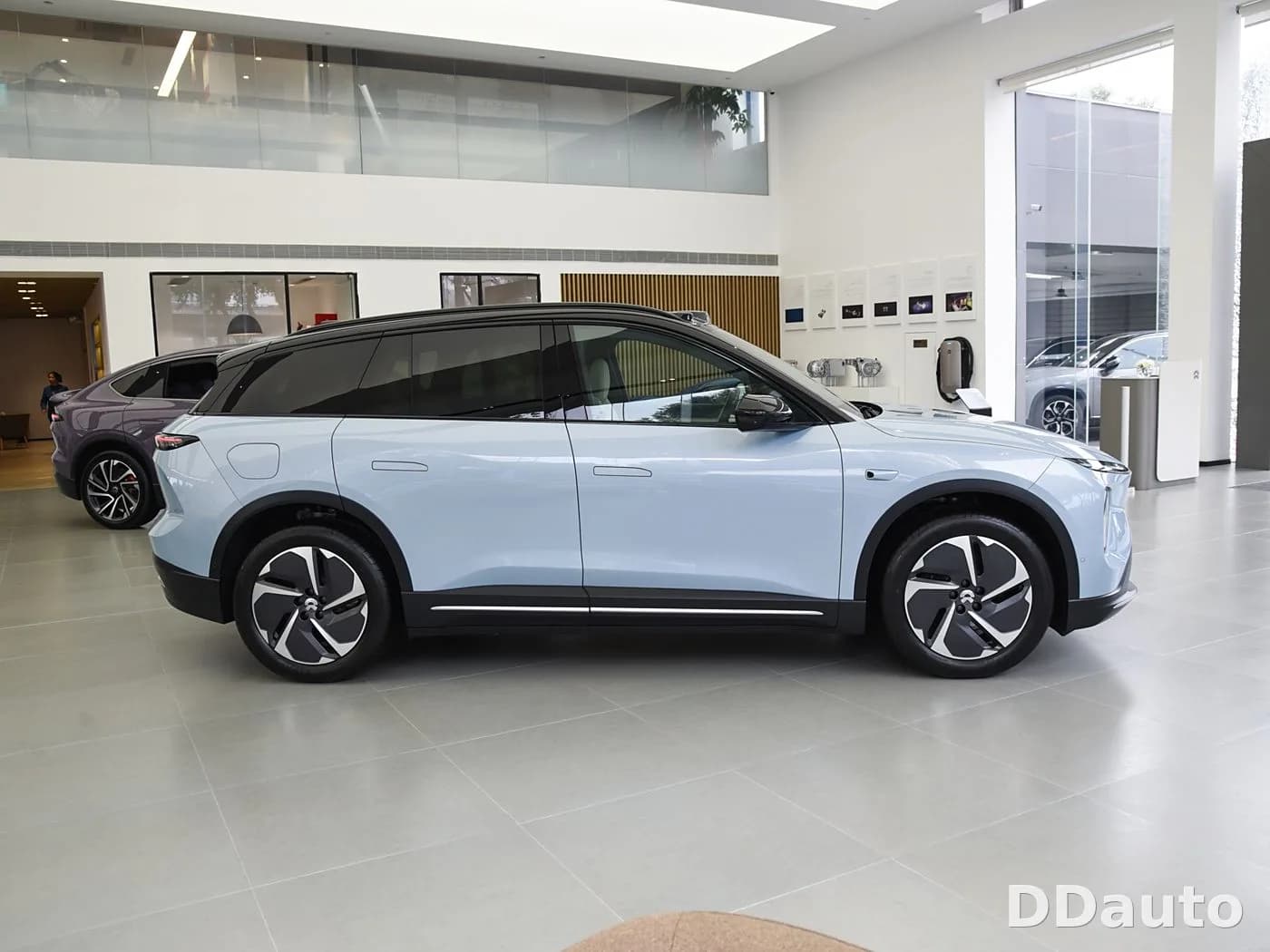 NIO ES6