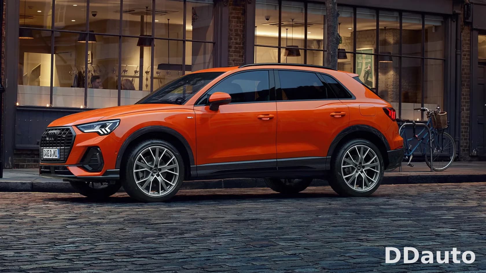 AUDI Q3
