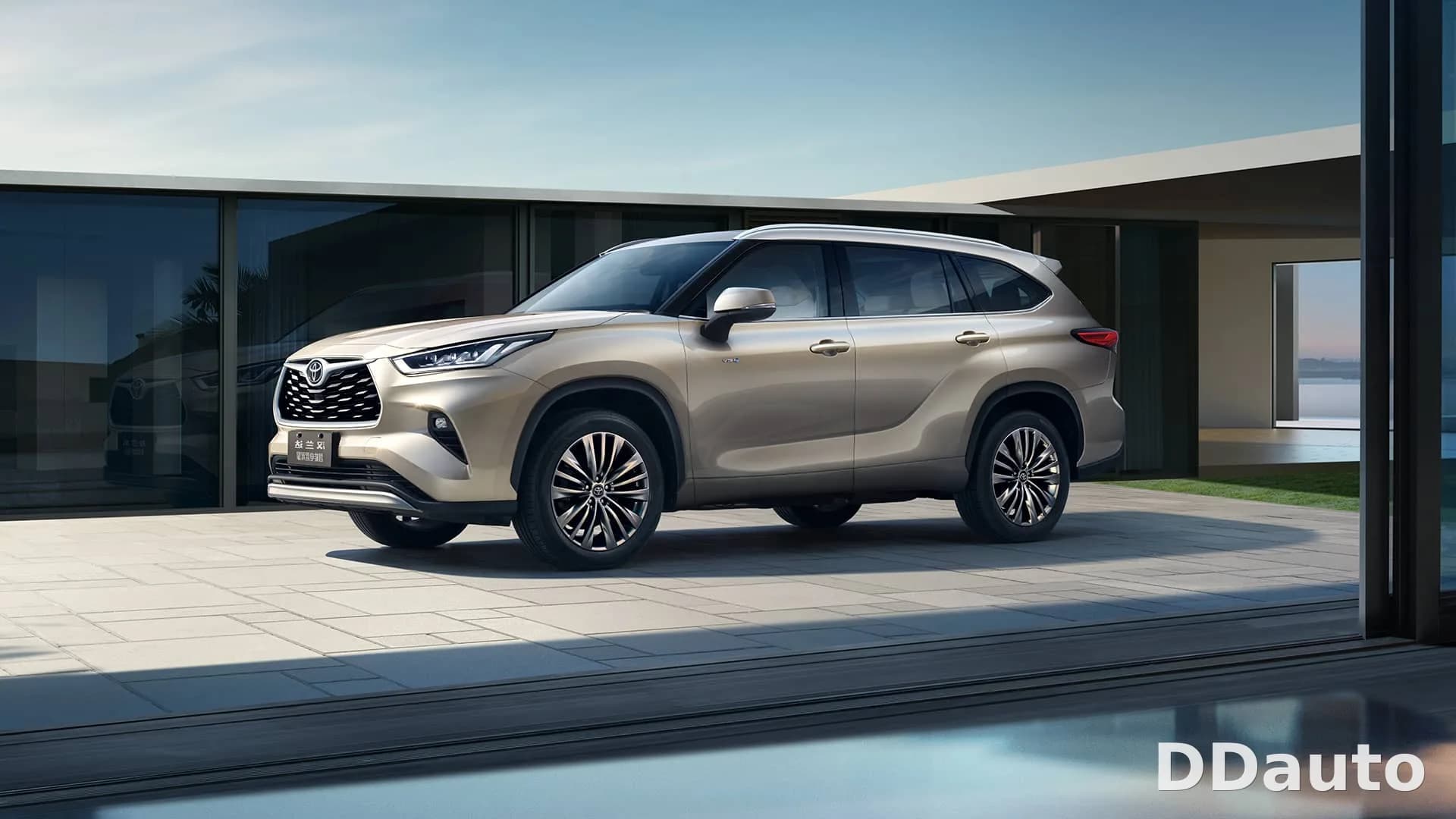 TOYOTA HIGHLANDER