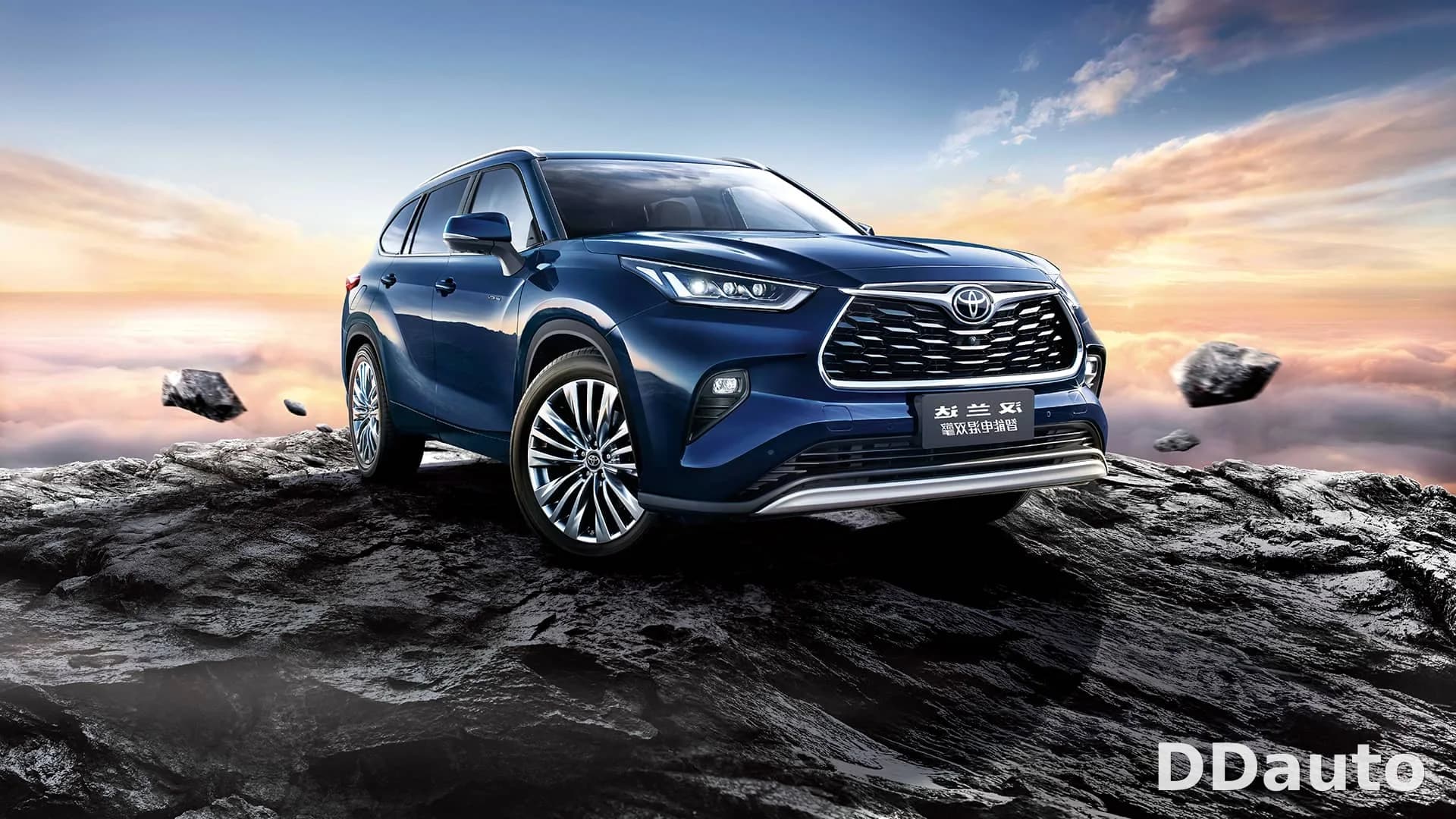 TOYOTA HIGHLANDER