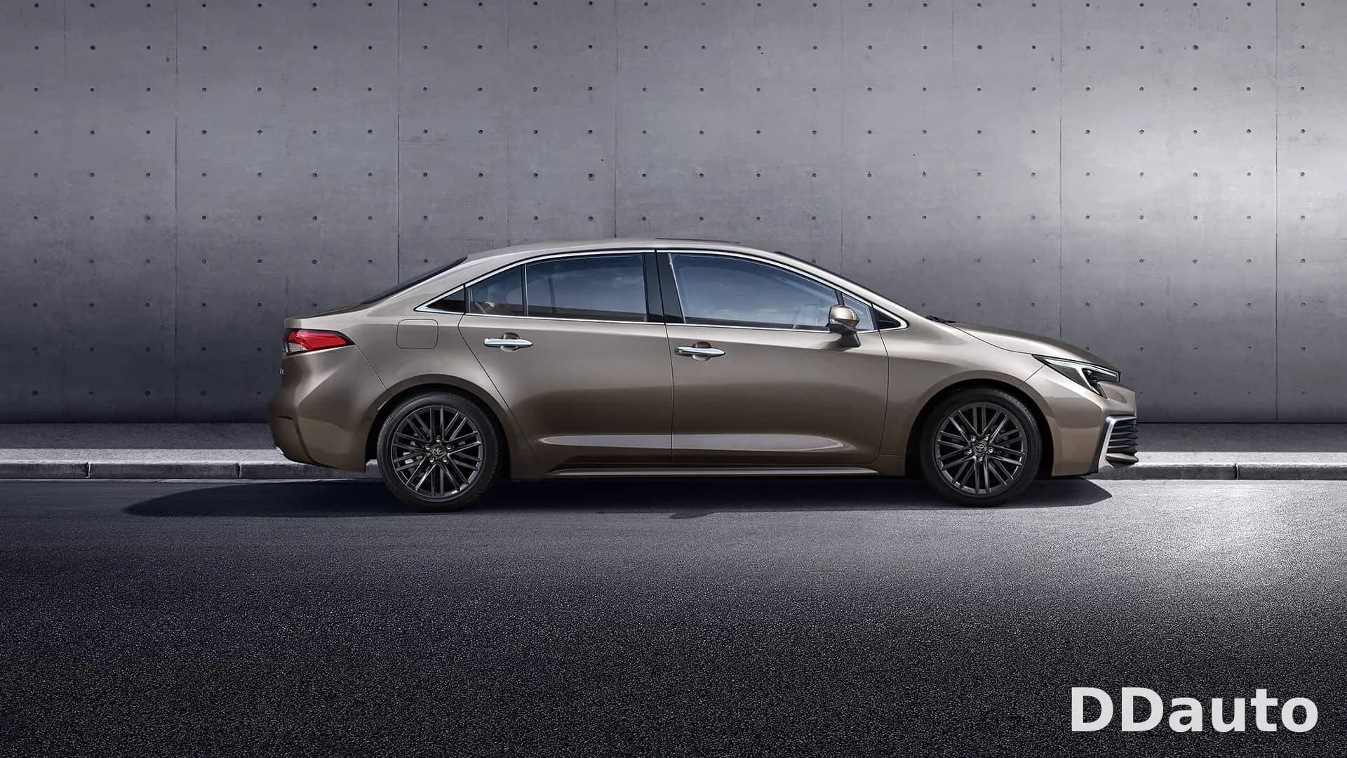 TOYOTA COROLLA HYBRID