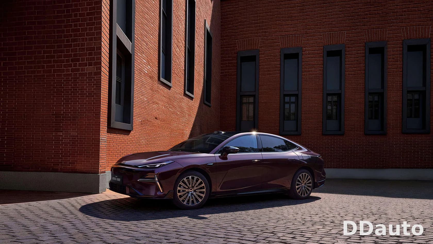 GEELY GALAXY STARSHINE 8