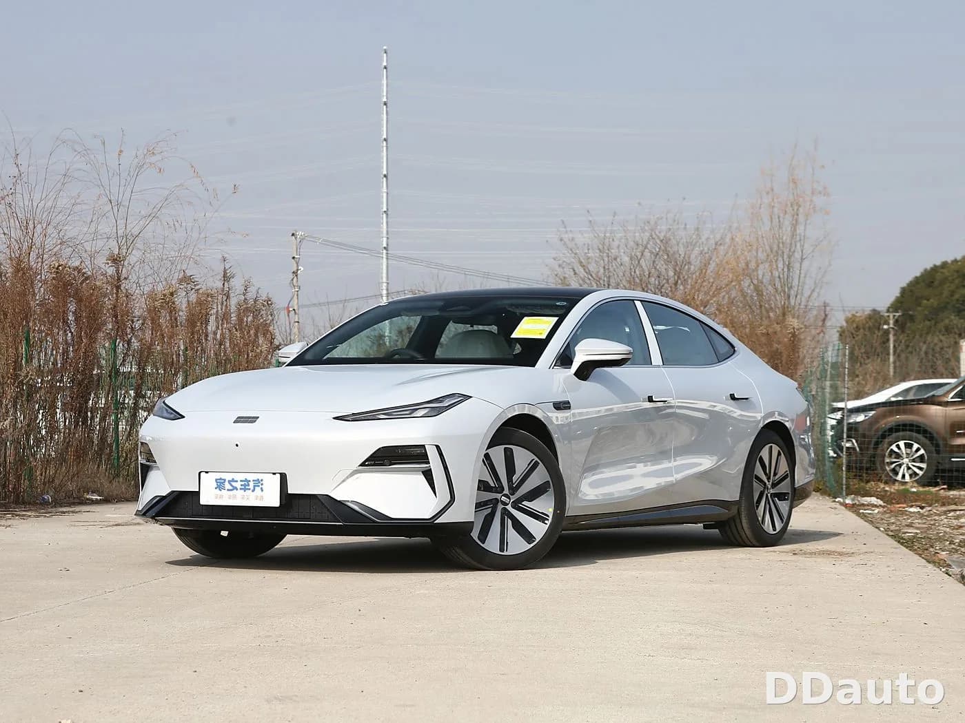 GEELY GALAXY E8