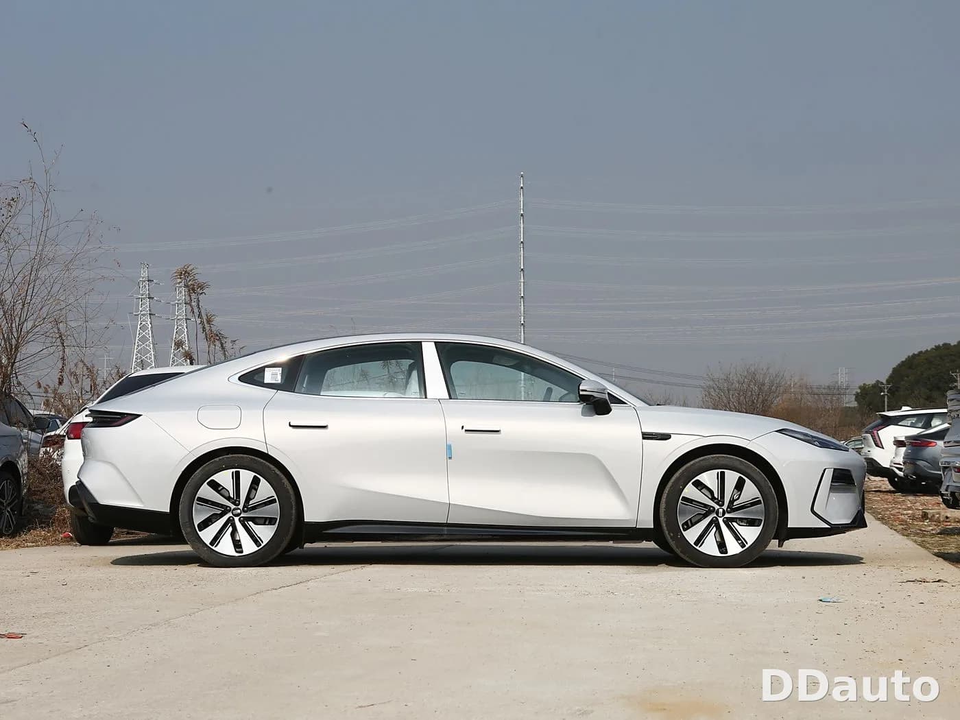 GEELY GALAXY E8