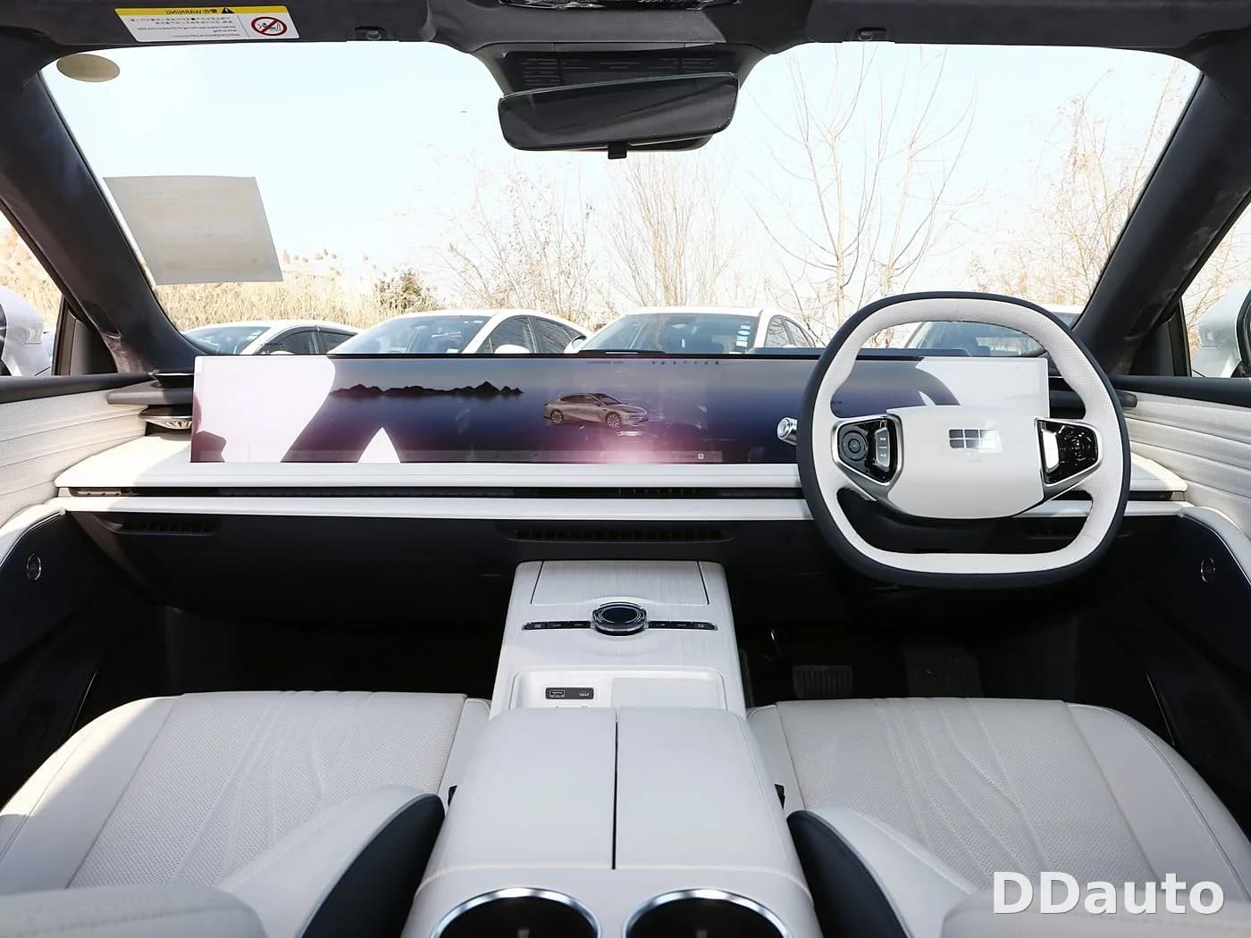 GEELY GALAXY E8